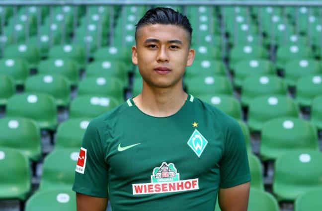 伸了青花瓷 伸了青花瓷