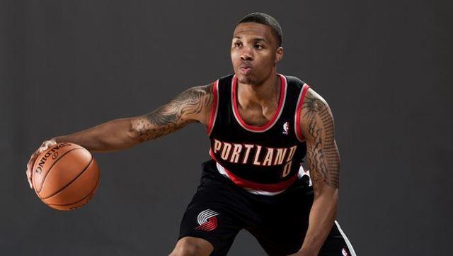 亚队用整体 亚队用整体